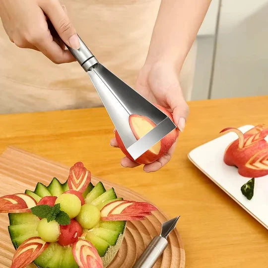 Crivita™ – Triangular Fruit Carving Knife